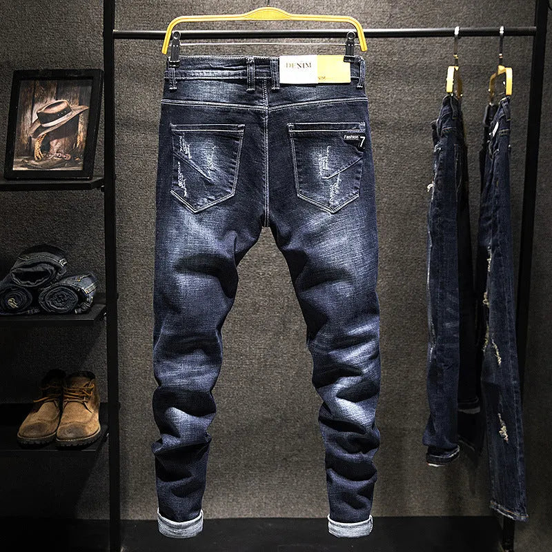 Slim-fitting men's skinny jeans in dark blue and light blue cotton denim with micro elasticity.