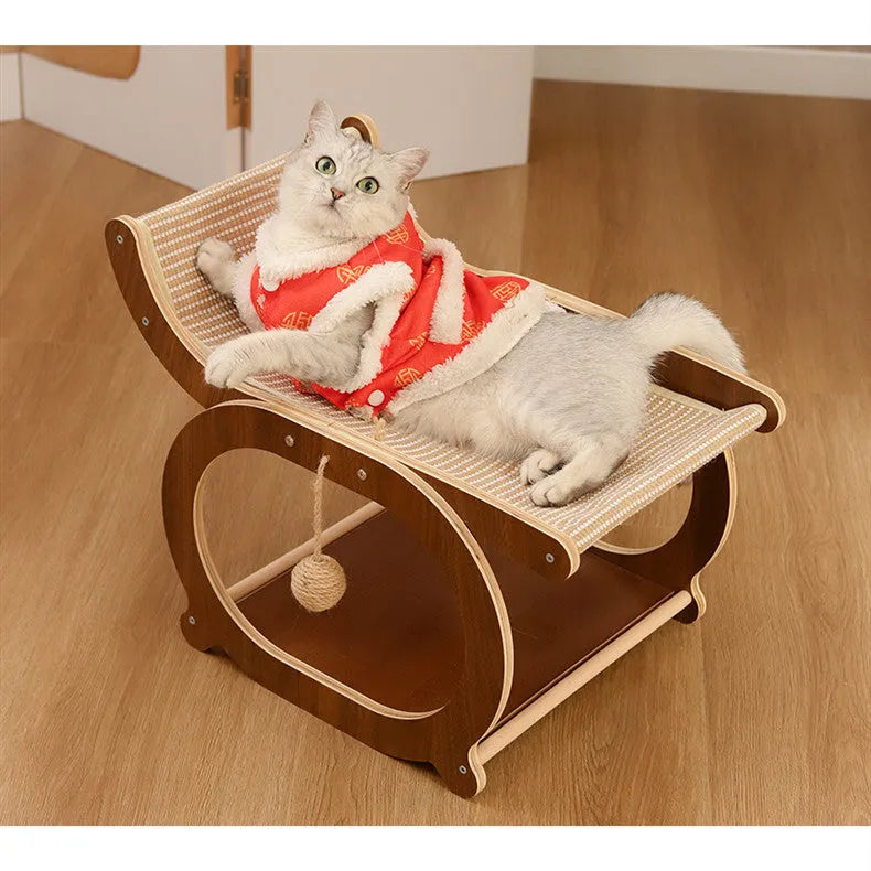 Solid wood platform cat scratching mat with sisal centre in light wood and walnut colour options