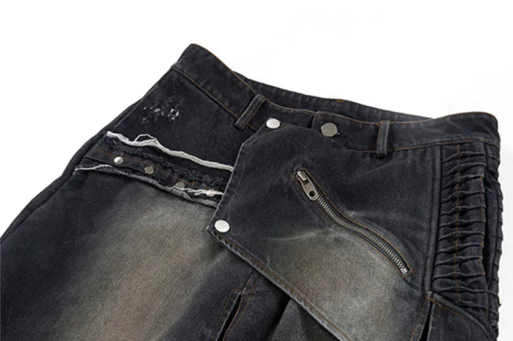 Youthful deconstruction worn jeans in cotton with front zipper available in sizes S M L XL
