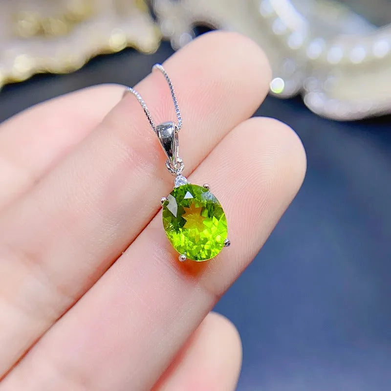 Natural peridot pendant necklace on silver chain with platinum plating for women casual style