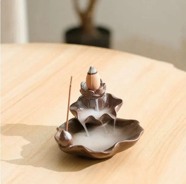 Purple clay ceramic reverse flow incense burner with New Chinese style good luck motifs