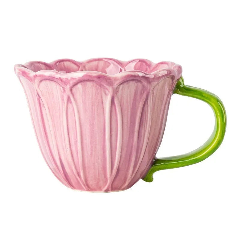 Ceramic breakfast mug with floral pattern showing red and purple colour options and 500ml capacity.