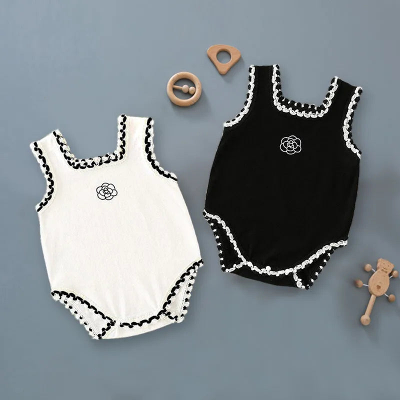White lace triangle romper for babies, thin cotton, sleeveless pullover style