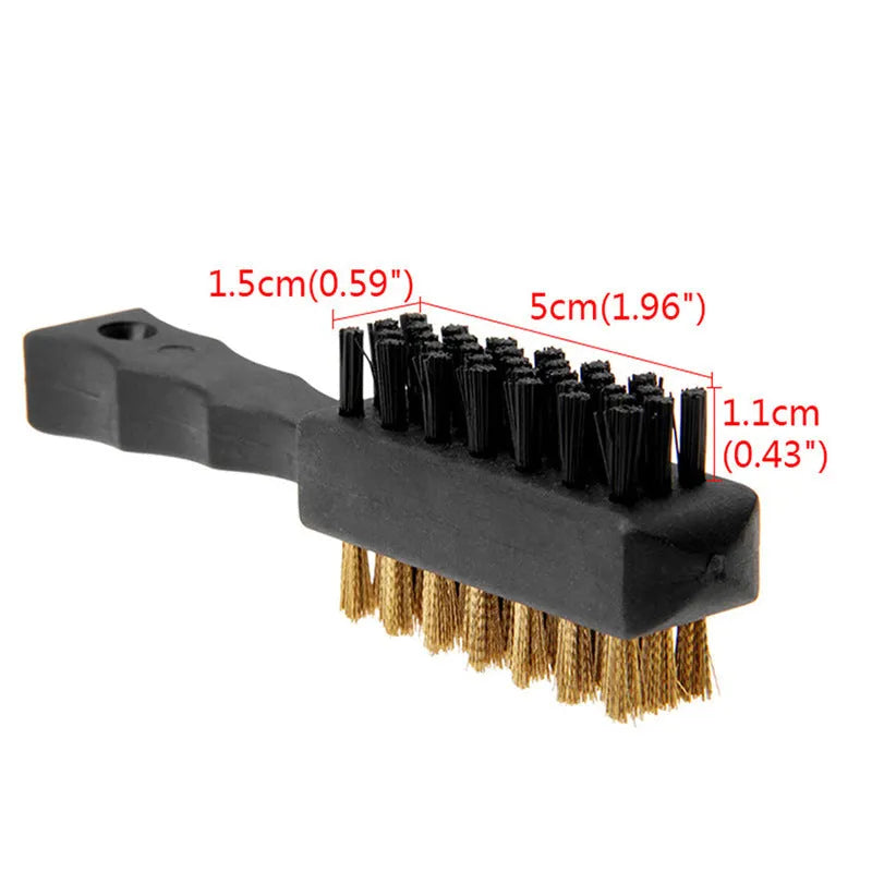 Golf club double-sided brush with nylon and steel wire bristles for cleaning ball head grooves