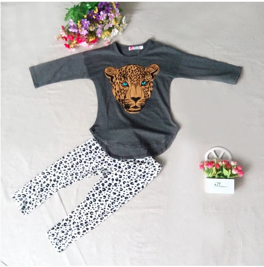 Children's casual summer pants suit set in two outfits, showing short sleeves and available colours.