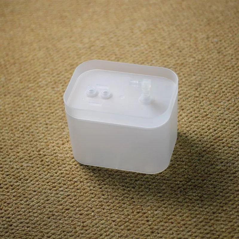 Automatic pet water dispenser 1.5L food grade circulating fountain in front view