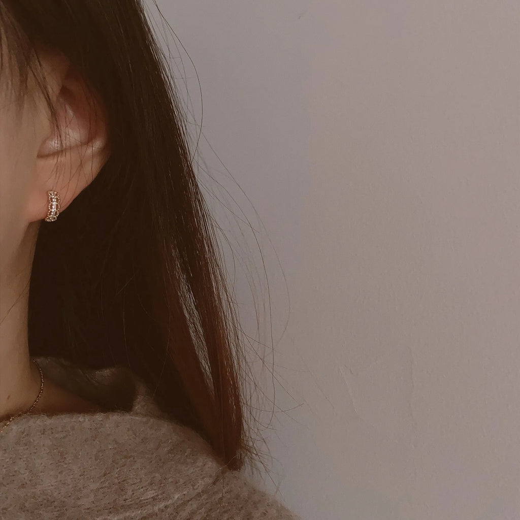Silver 925 electroplated ear clip stud earrings in gold colour or platinum colour finish