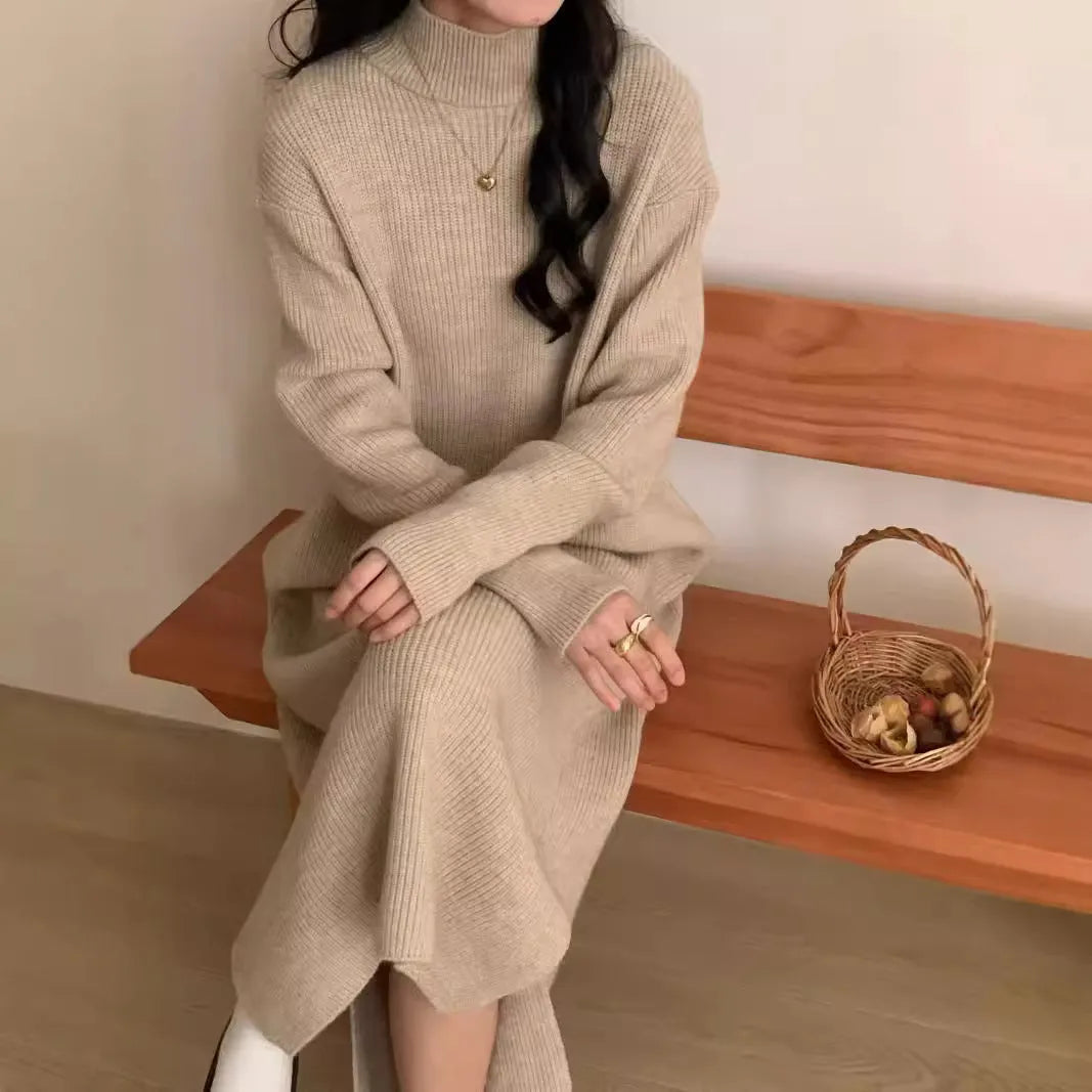 Women's high waist knitted dress in acrylic, long sleeve, mid-length skirt in graphite colour.