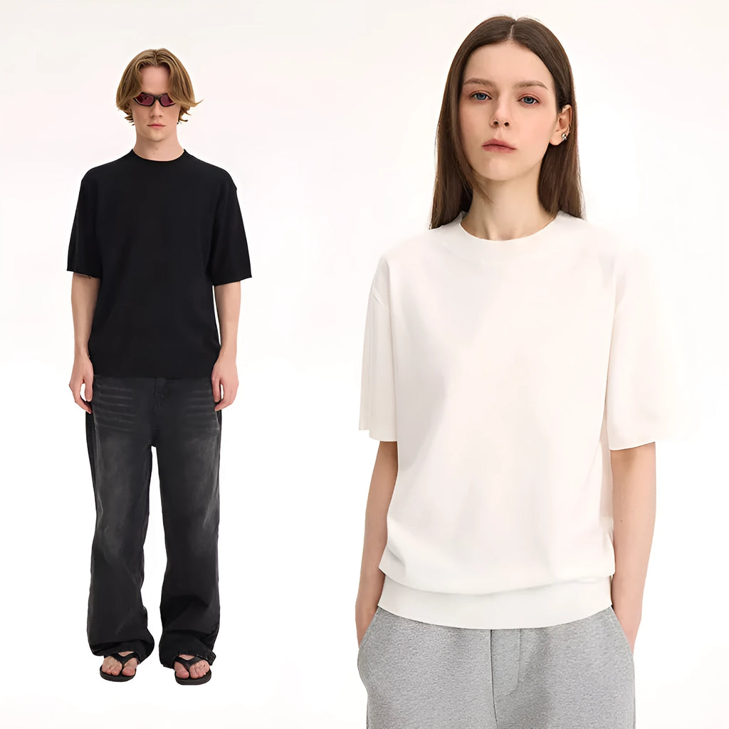 Fanio short-sleeved velvet T-shirt in black, milky white, or grey colour, showing front design and fabric texture.