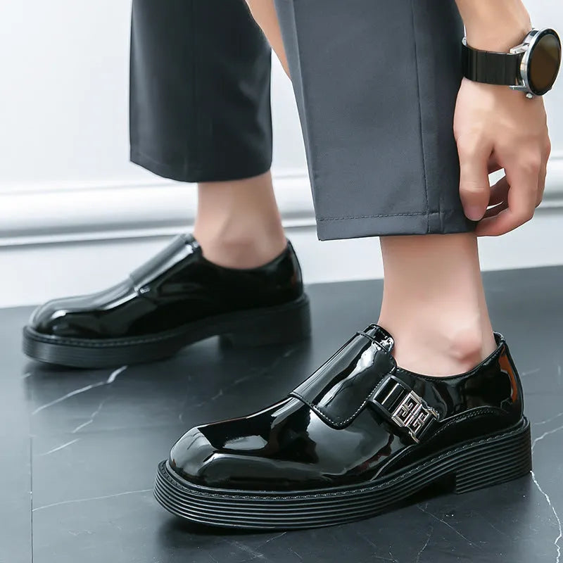 Men's black platform loafers with 1-3cm low heel and glossy PU leather upper