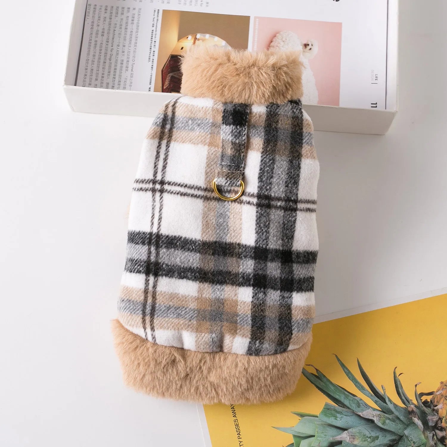 Thickened polyester pet dog coat in khaki with casual design for autumn winter