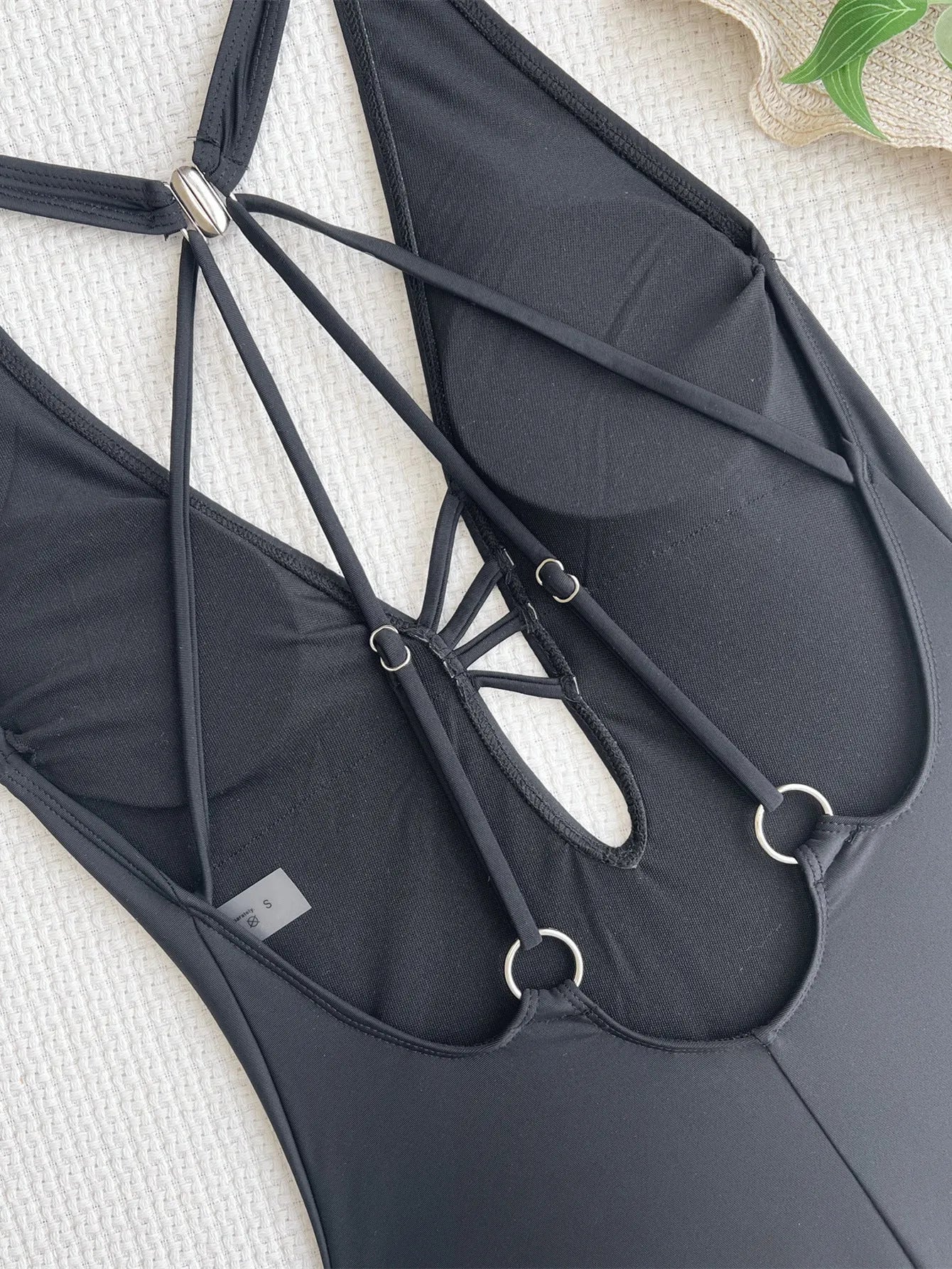 Black solid colour one-piece swimsuit bikini in nylon fabric for female swimming activities