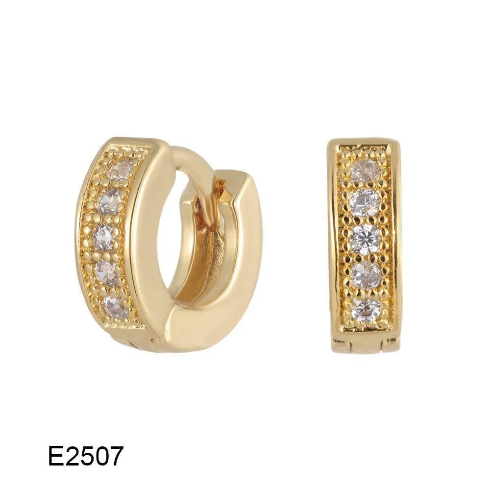 Brass gold plated heart-shaped zircon ear clip earrings with gang drill detailing