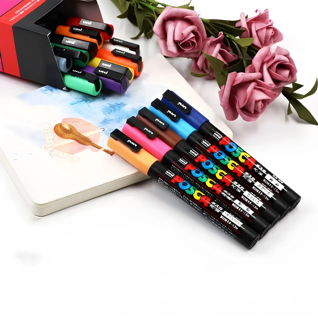 Doodle acrylic marker set with eight coloured refills in plastic case showing 0.9mm fine tip pen
