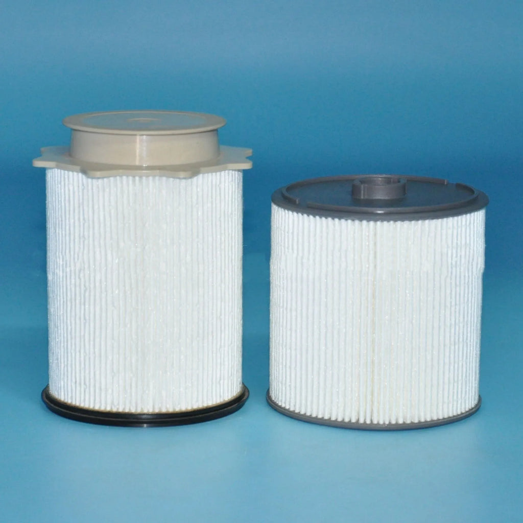 White RAM diesel fuel filter kit for 1500-5500 trucks with chemical fibre filter and nitrile rubber seal.