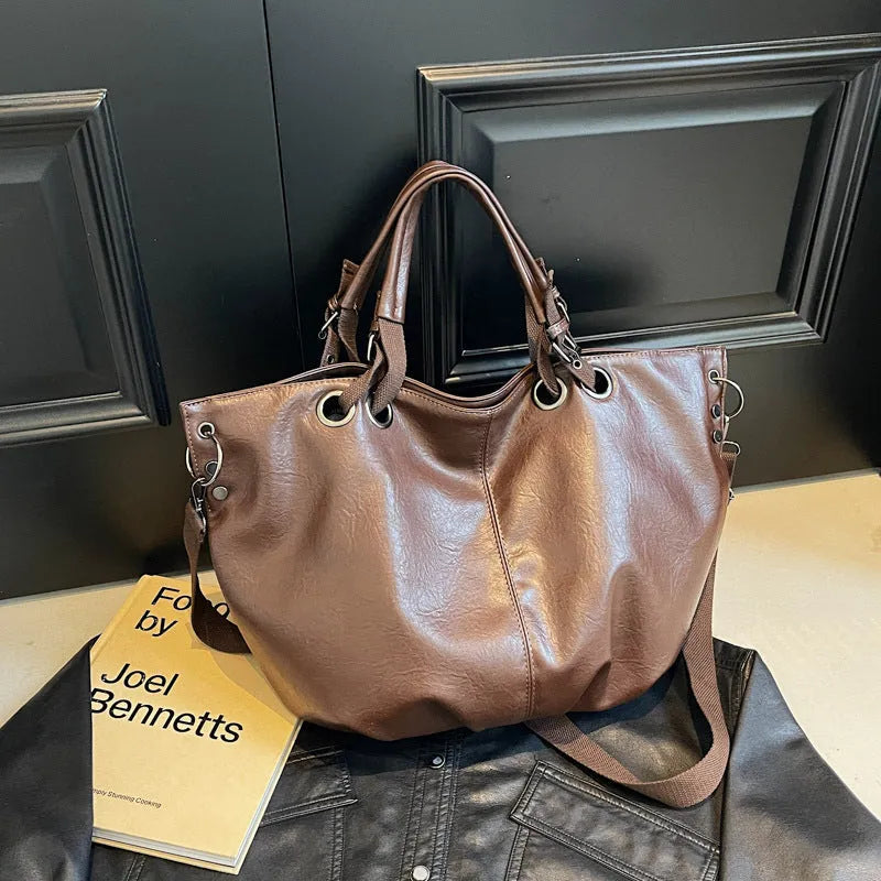 Solid colour women's PU tote bag with one-shoulder design and sandwich pockets