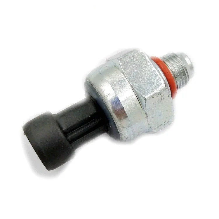 Ford F6TZ-9F838-A fuel pressure sensor with connecting line for F4 and F6 engines.