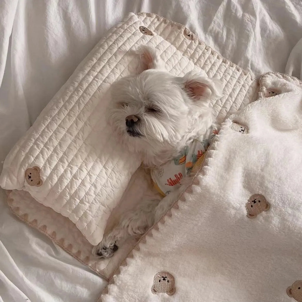 Square dog bed set with pillow mattress and quilt in simple bear pattern design