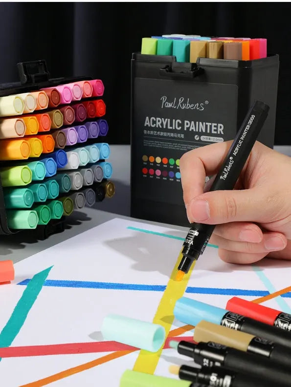 White Rubens acrylic marker with plastic body for anime art and propylene surface marking