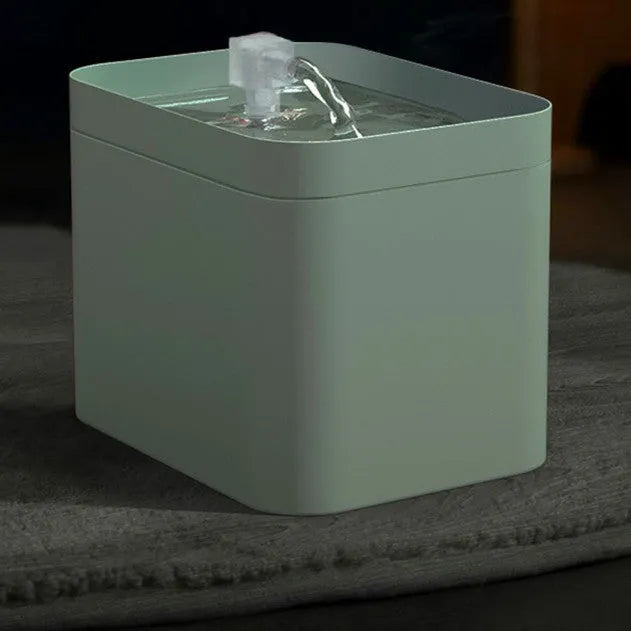 Automatic pet water dispenser 1.5L food grade circulating fountain in front view