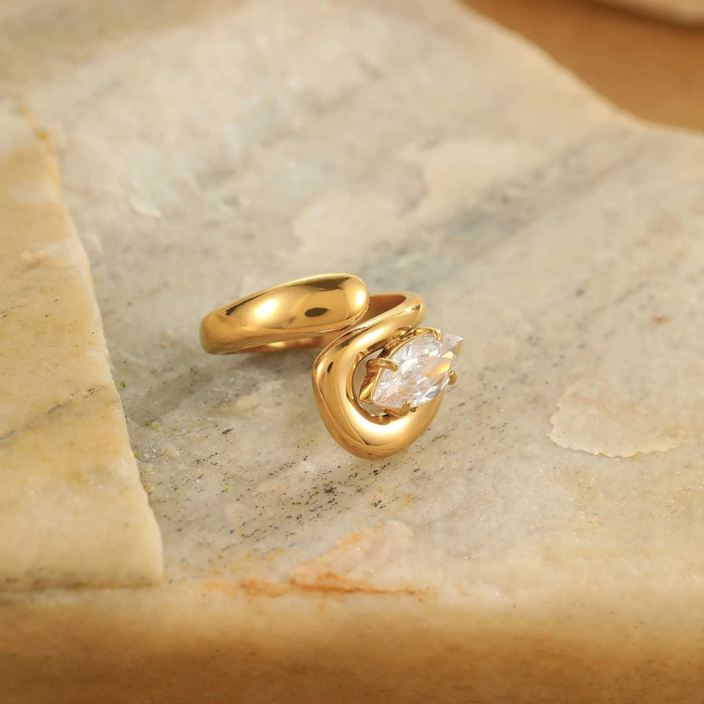 Non-fading inlaid zircon stainless steel open mouth ring for women in horse eye style with electroplated finish