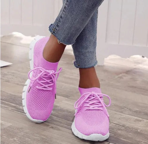 Women's breathable lace-up casual sneakers with flat heel and rubber sole in multiple colour options