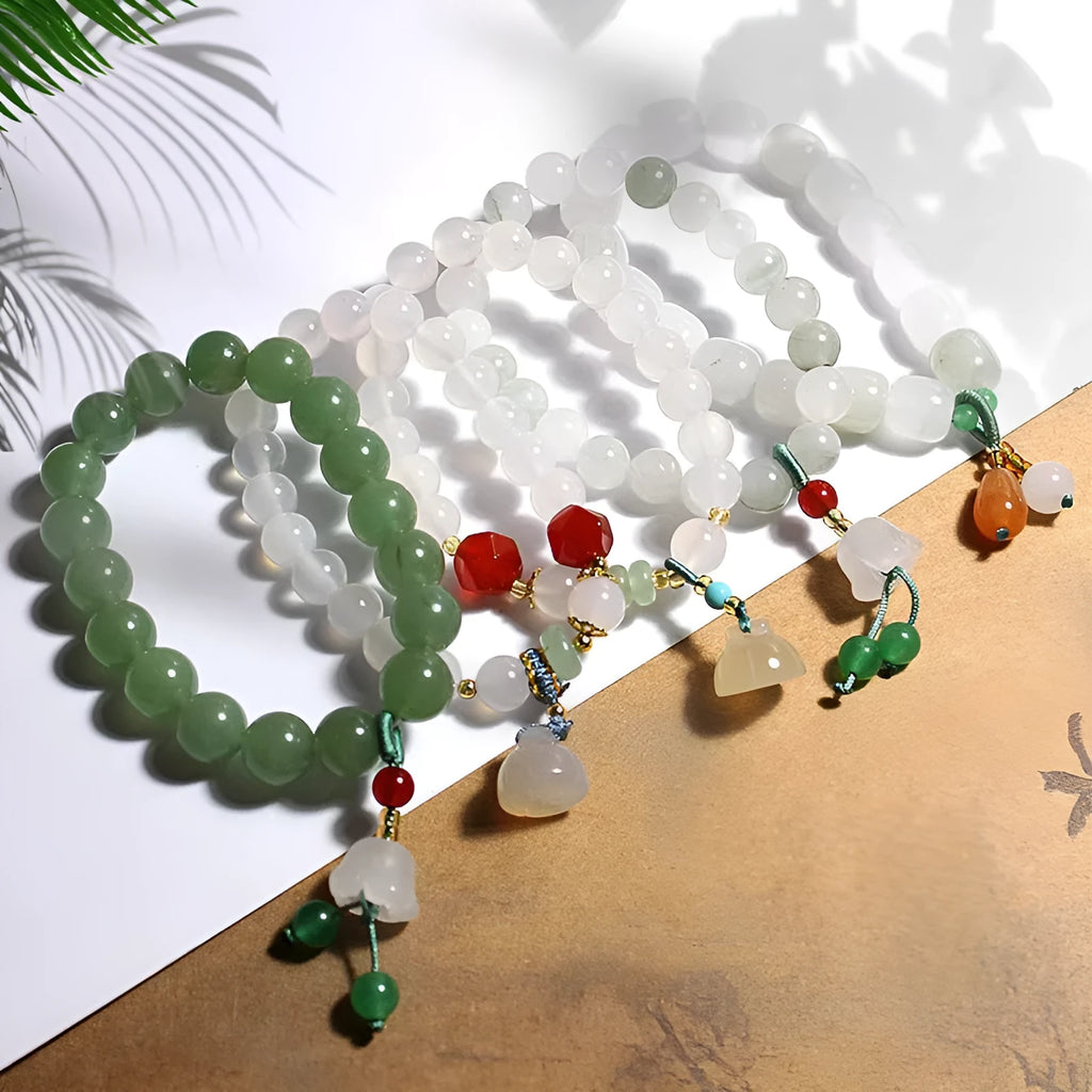 Hand-woven natural white agate and Tian Shan Cui Chinese-style geometric bracelet with lily elements