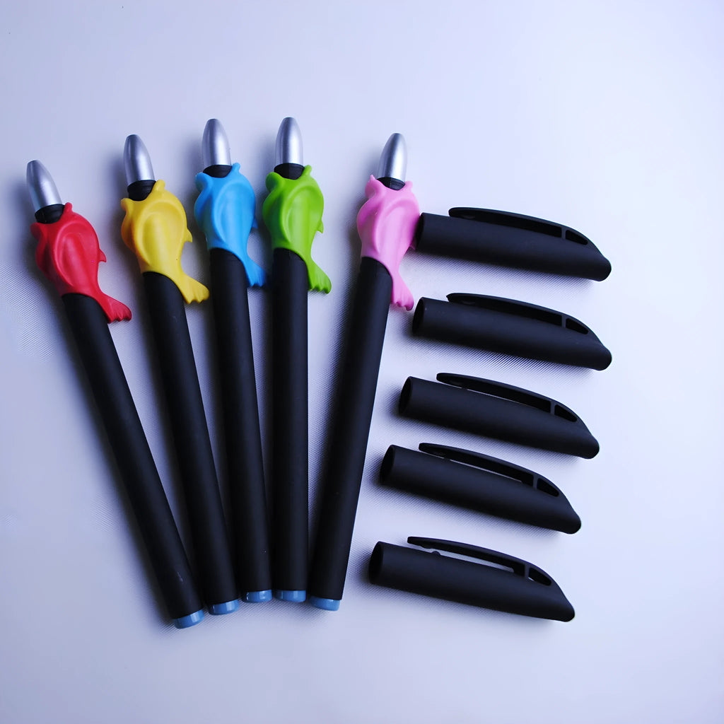 Blue automatic fading pen set with 0.5mm tip, eight spare cores, and plastic body.