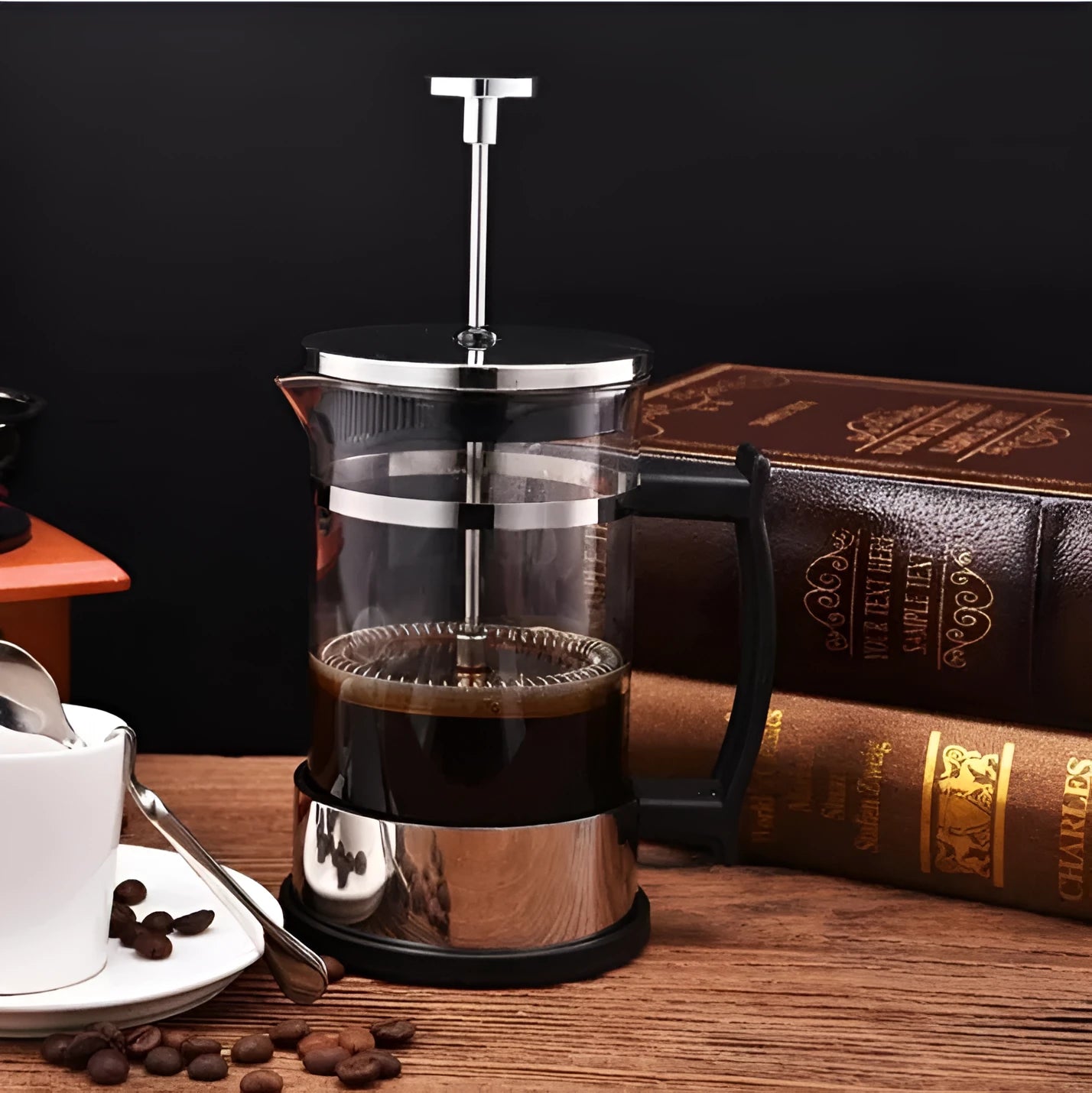 Glass pour-over coffee maker with stainless steel filter, 350ml capacity, 17cm tall.
