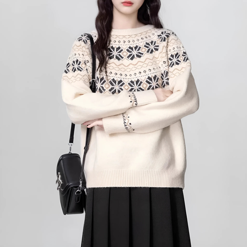 Women's milky white vintage fair isle geometric pattern thick pullover sweater with crew neck.