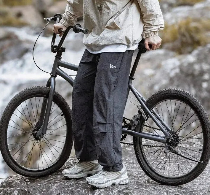 Men's quick-drying waterproof mountain trousers in straight leg design
