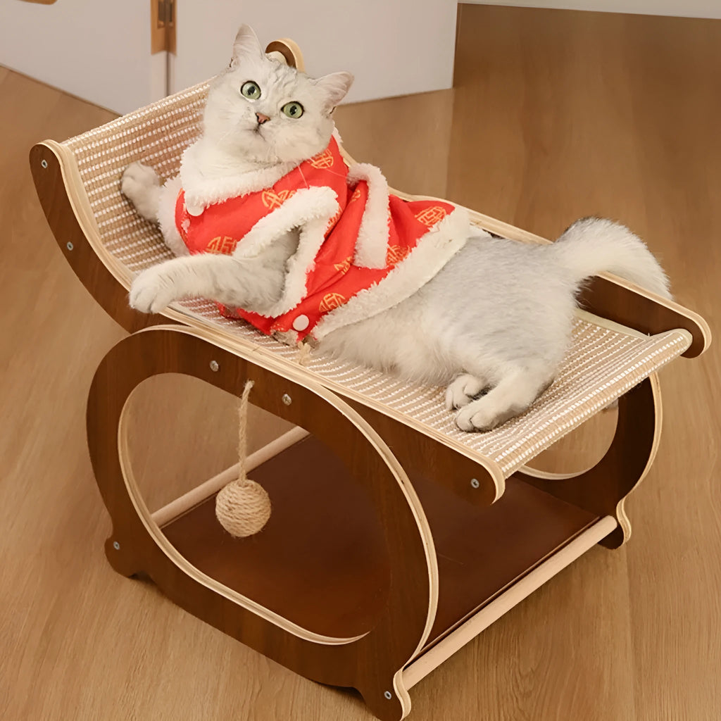 Solid wood platform cat scratching mat with sisal centre in light wood and walnut colour options