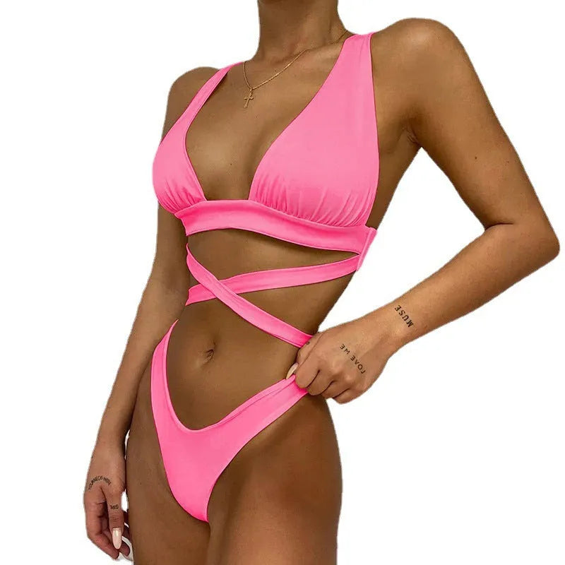 Women's solid colour cross bikini swimsuit with chest pad in nylon fabric, front view