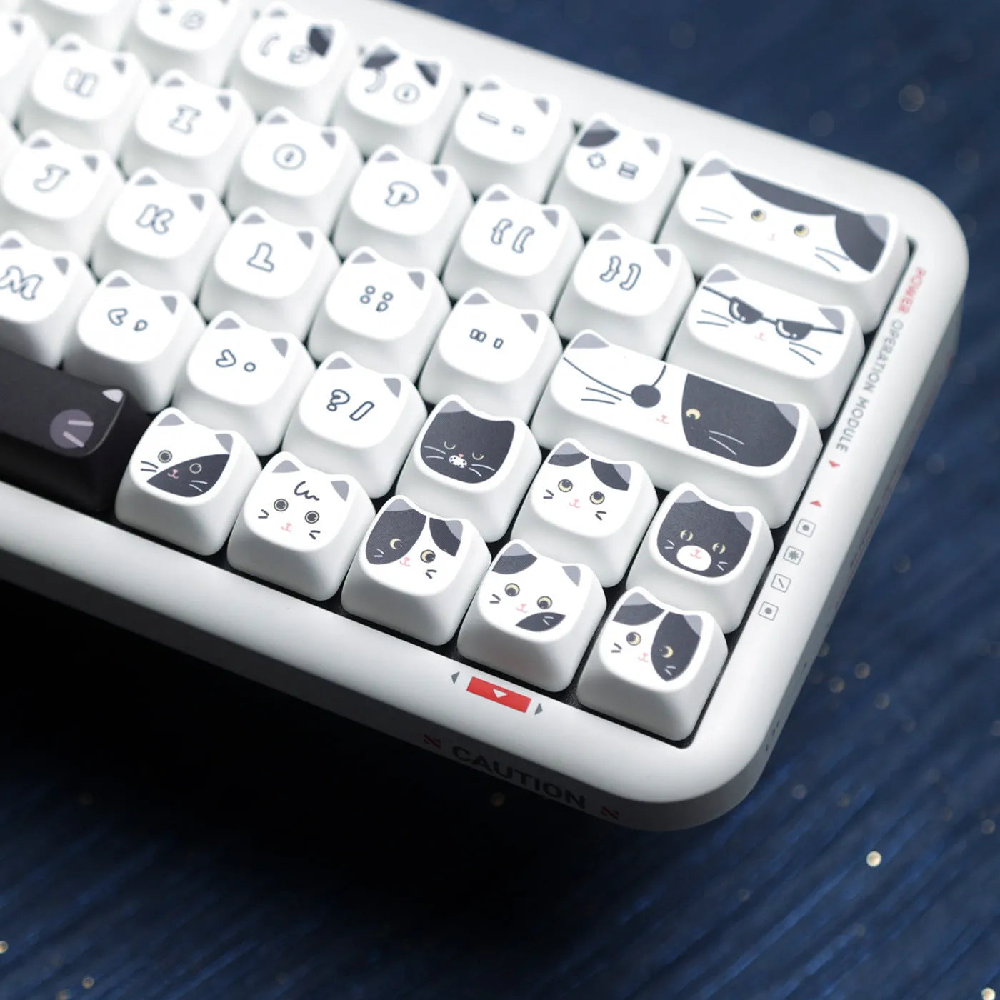 Black and white kitten sublimation key cap set for mechanical keyboards, PBT material, MAO height, full set of 26 key caps