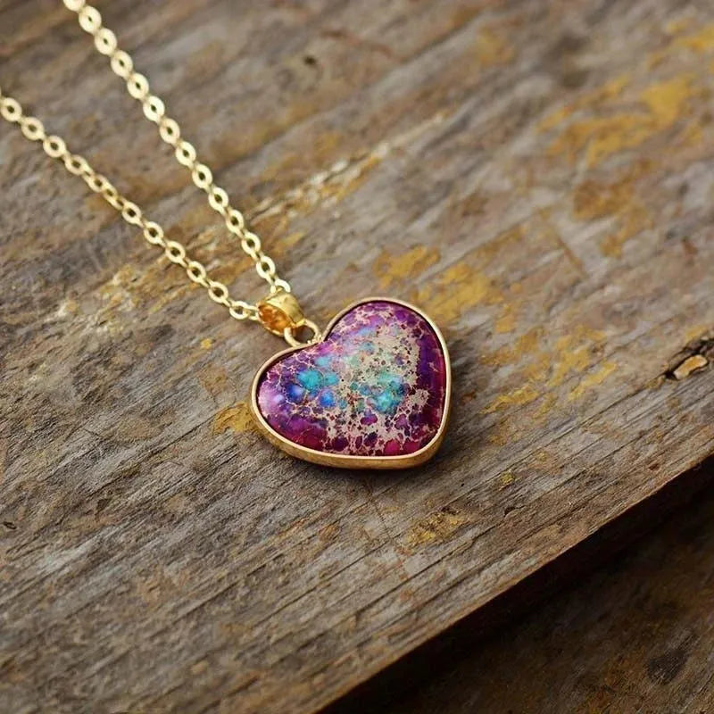 Natural emperor stone heart-shaped pendant necklace in red and blue tones