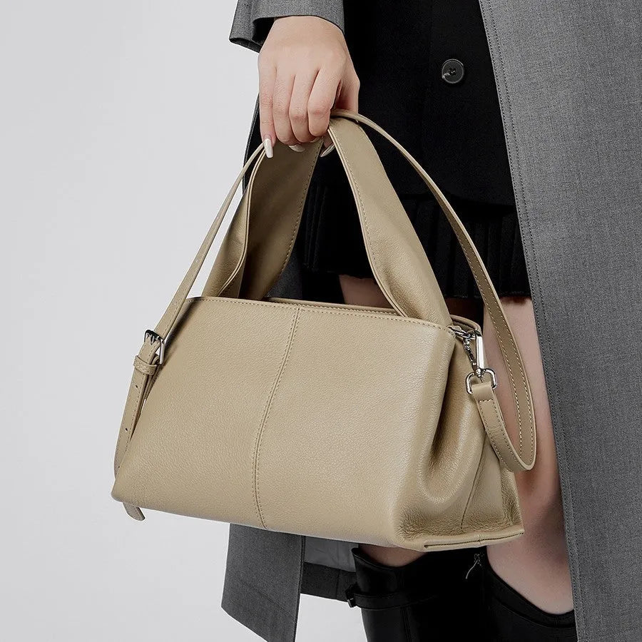 Women's genuine leather messenger bag with retro texture in horizontal square shape with shoulder straps