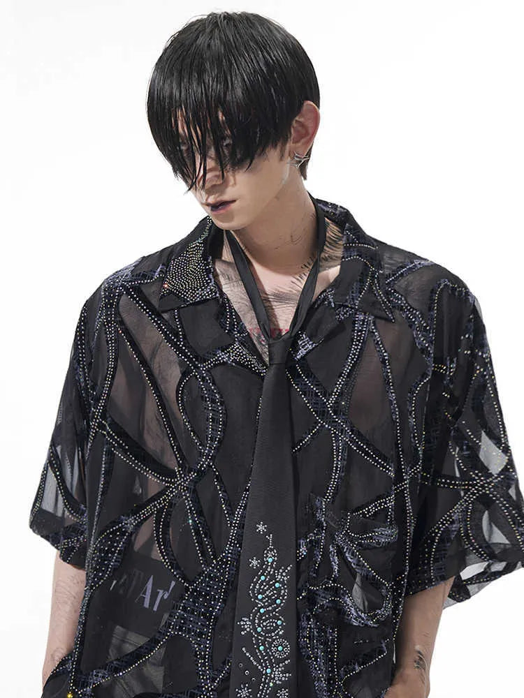 Men's black and grey snake pattern short-sleeved shirt with translucent polyester fabric and lapel collar