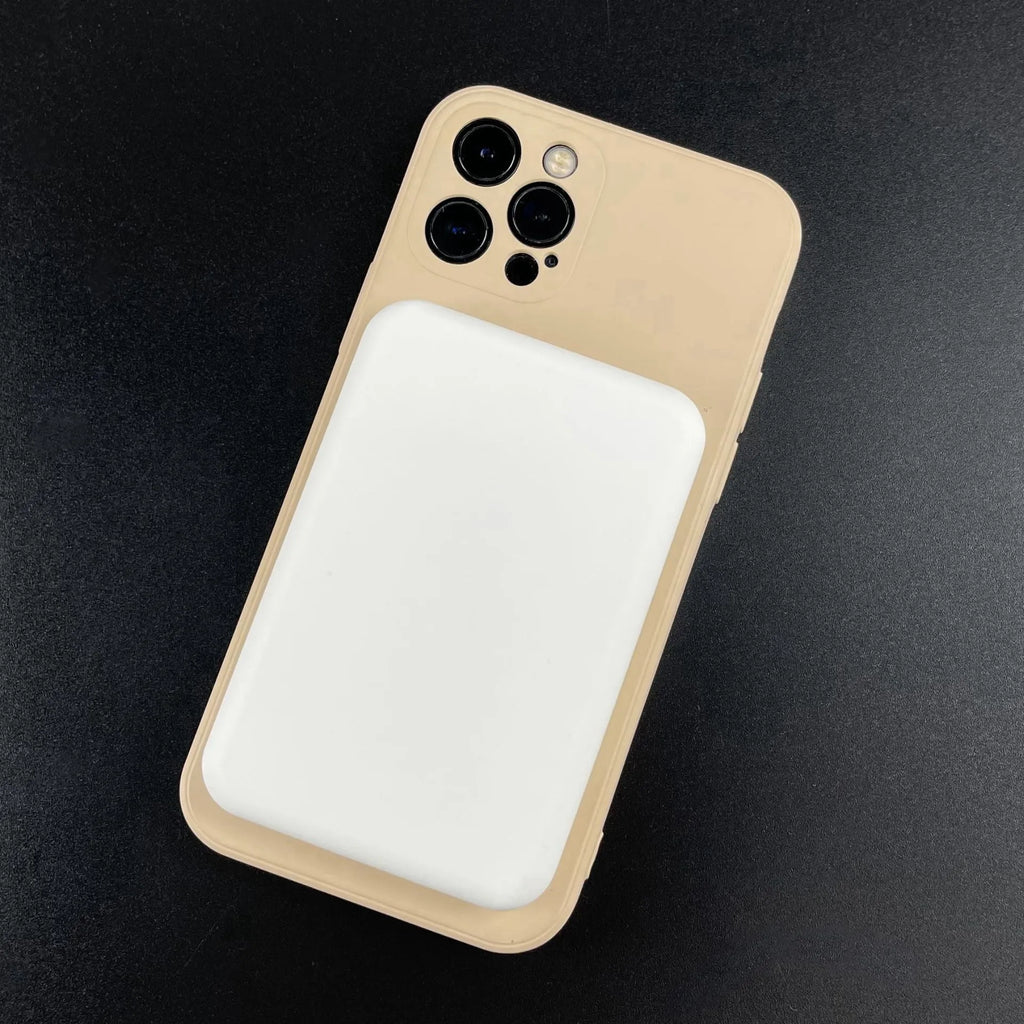 Magnetic wireless charger power bank in white with 5000mAh capacity and compact dimensions