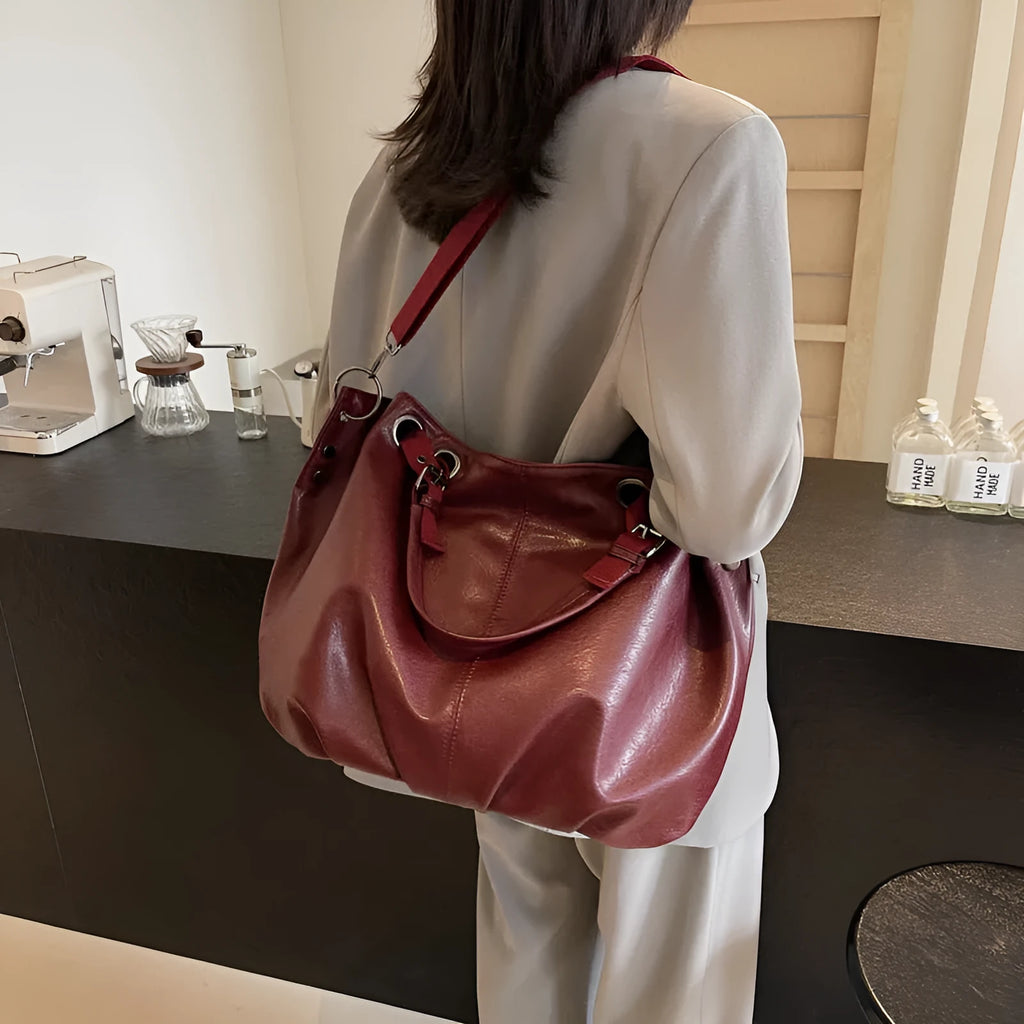 Solid colour women's PU tote bag with one-shoulder design and sandwich pockets