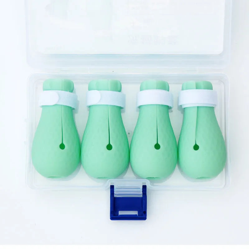 Green silicone cat anti-scratch foot covers with adjustable straps, set of 4 pieces