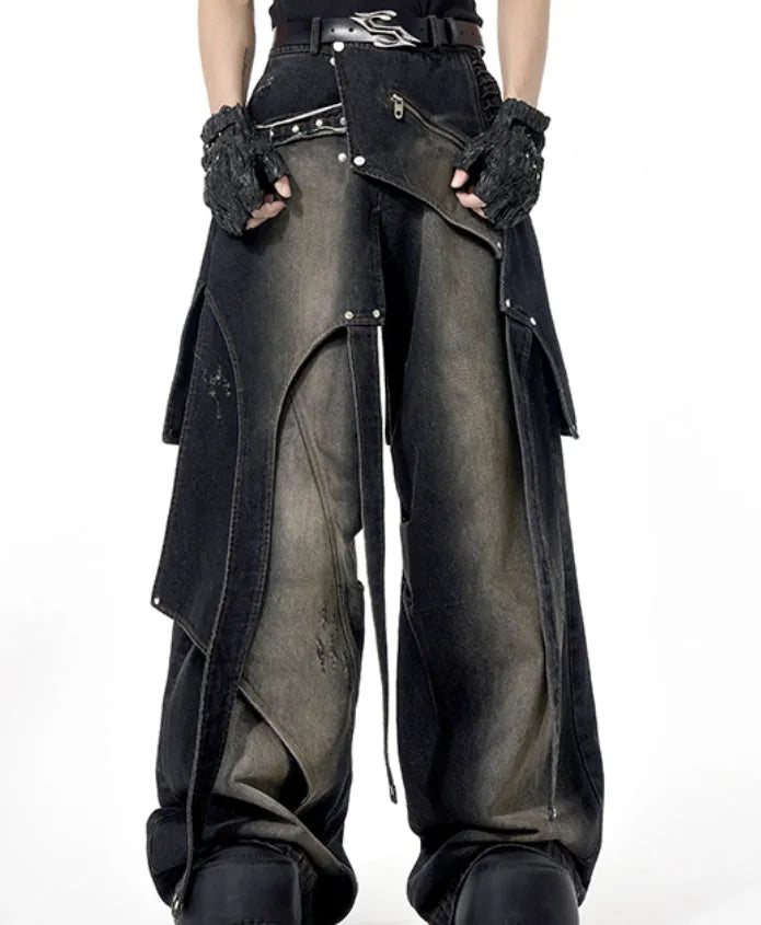 Youthful deconstruction worn jeans in cotton with front zipper available in sizes S M L XL