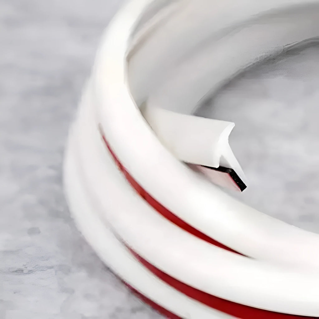 Black TPE automotive seal strip for bumper and door gap filling