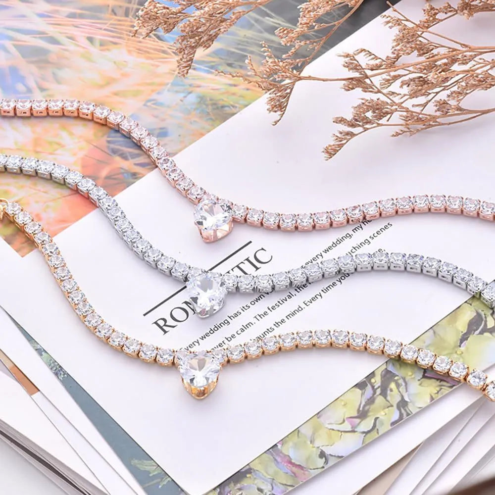 Gold rhinestone heart pet collar for dogs and cats with shiny metal and decorative stones
