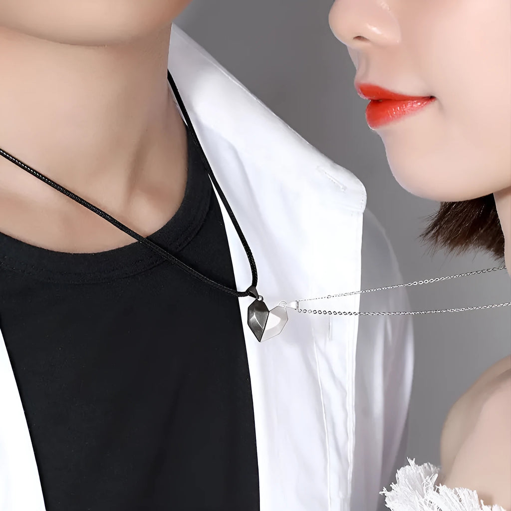 Black and white faceted heart pendant magnetic couple necklace gold-plated 62cm