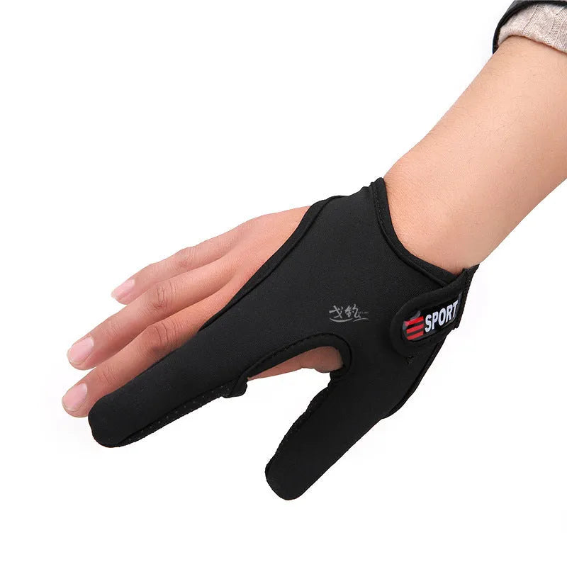 Two-finger fishing glove for lure handling in camouflage colour with diving cloth back and microfiber palm.