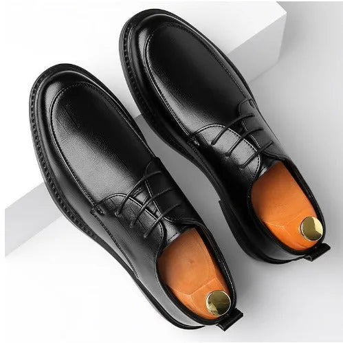 Men's leather shoes in black with non-slip rubber outsole and breathable PU upper, spring business casual style