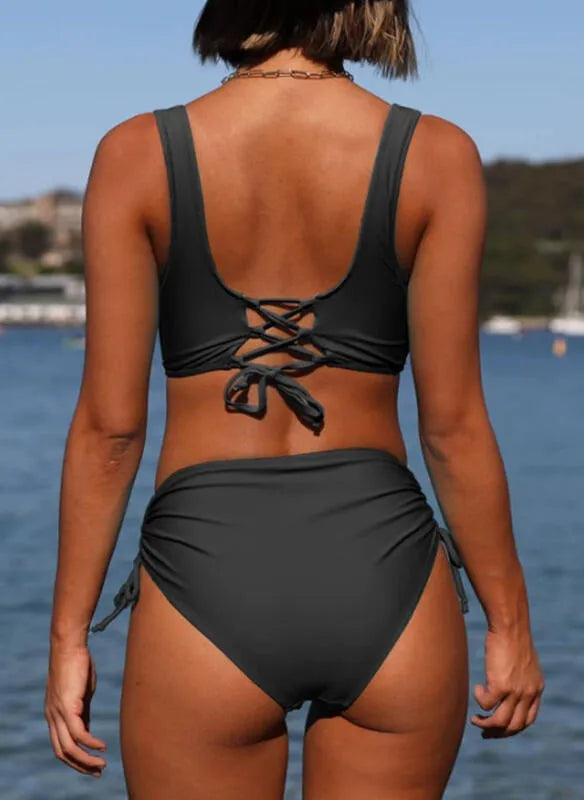 Women's solid colour polyester strappy bikini swimsuit in green, size S to 3XL