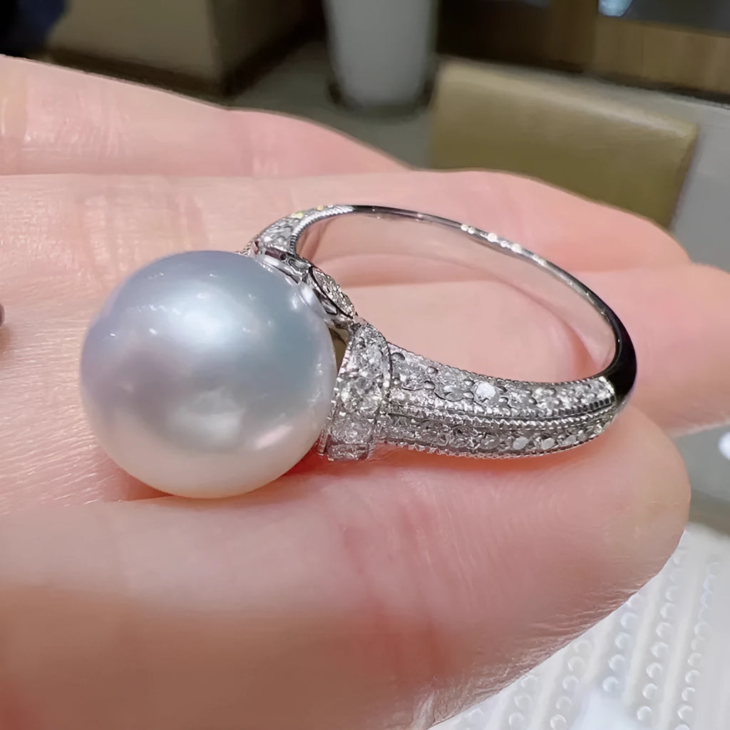 Pearl light luxury ring for women, copper base with white gold colour finish, size No 7