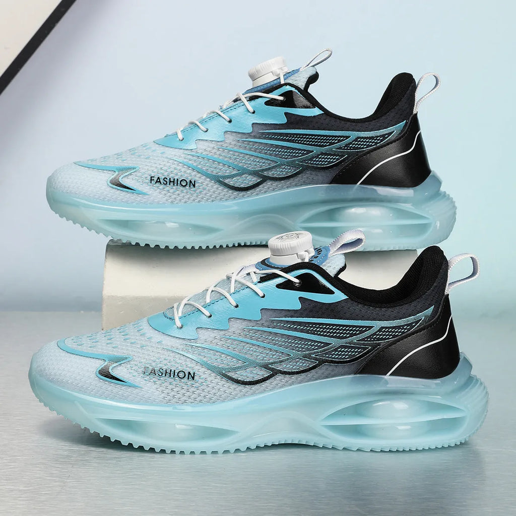 Casual low-top breathable trainers in solid colour with round toe and lace-up design.