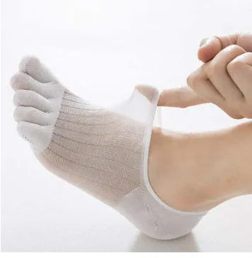Modal five-finger ultra-thin boat socks in black, white, grey, and khaki colours for summer.